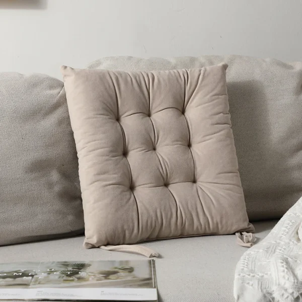 Solid Color Flannel 9-Stitch Cushion – Beige | Comfortable & Stylish
